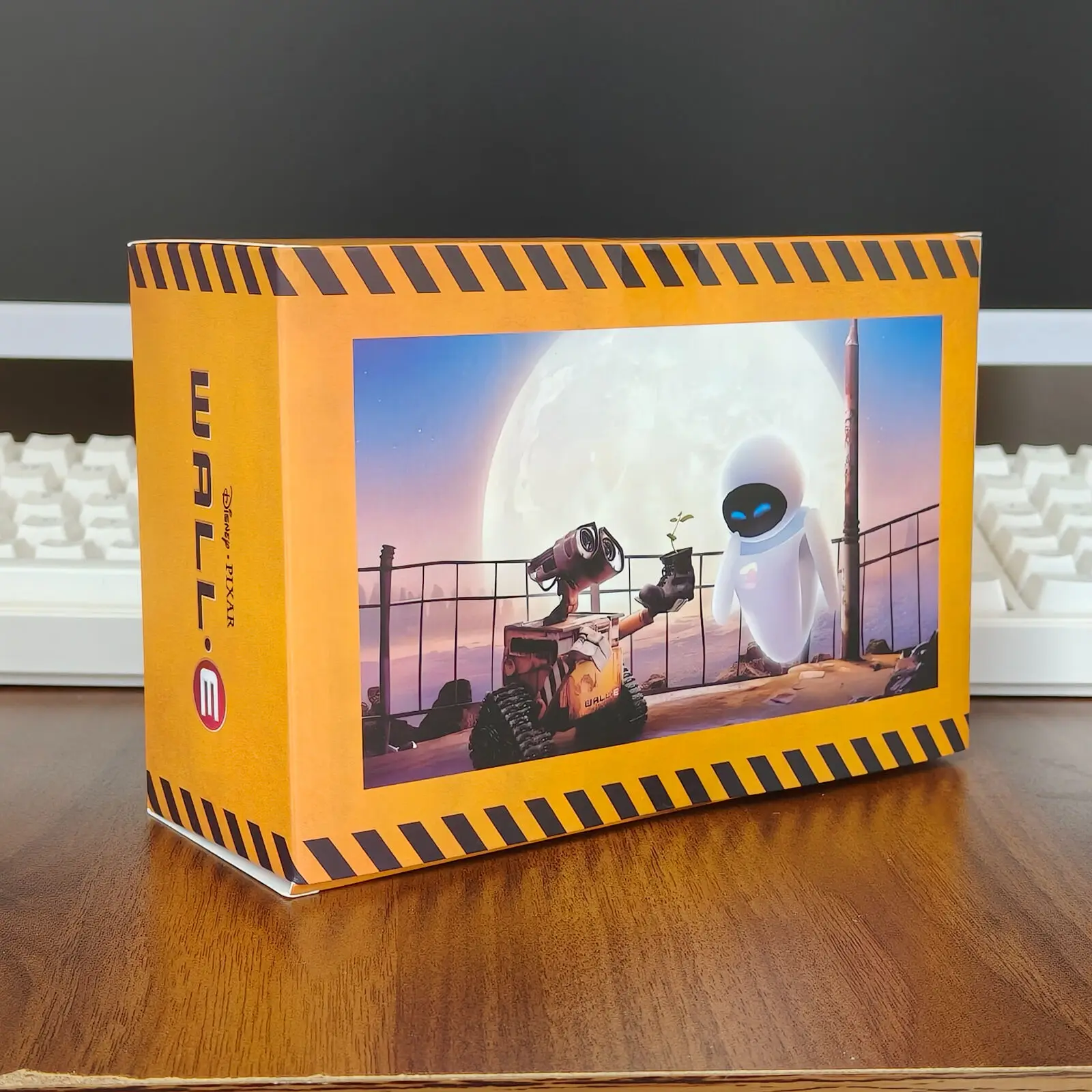 2025 مجموعة جديدة طبعة محدودة روبوت التعبئة واللي إيفا المنقولة لعبة أطفال نموذج هدية عيد ميلاد زخرفة أنيمي الشكل