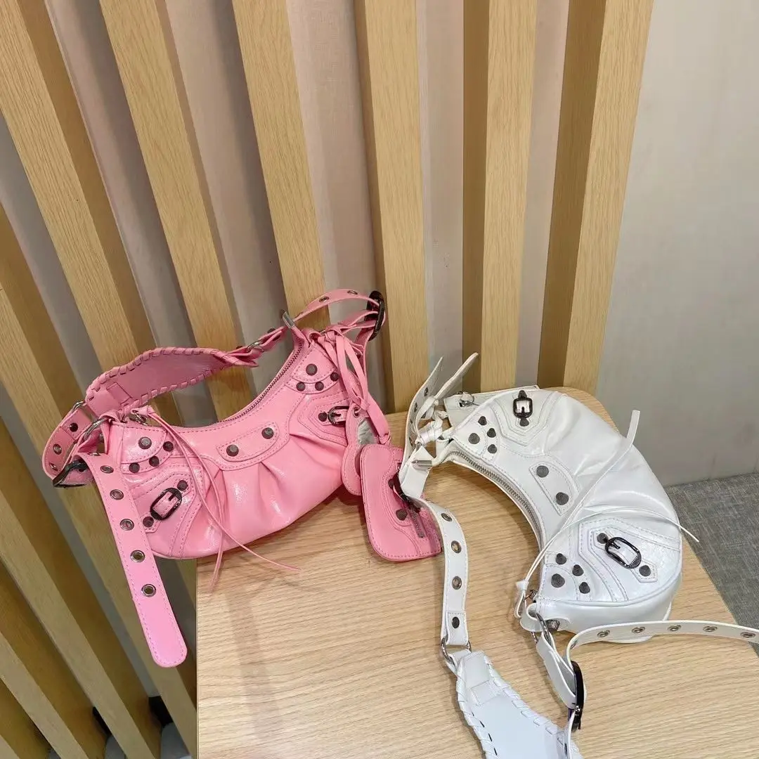 

Retro Heavy Du Rivet Motorbike Bag Sweet Cool Girl Single oulder Handbag Crossbody Underarm Moon ape Soft Leather Bag