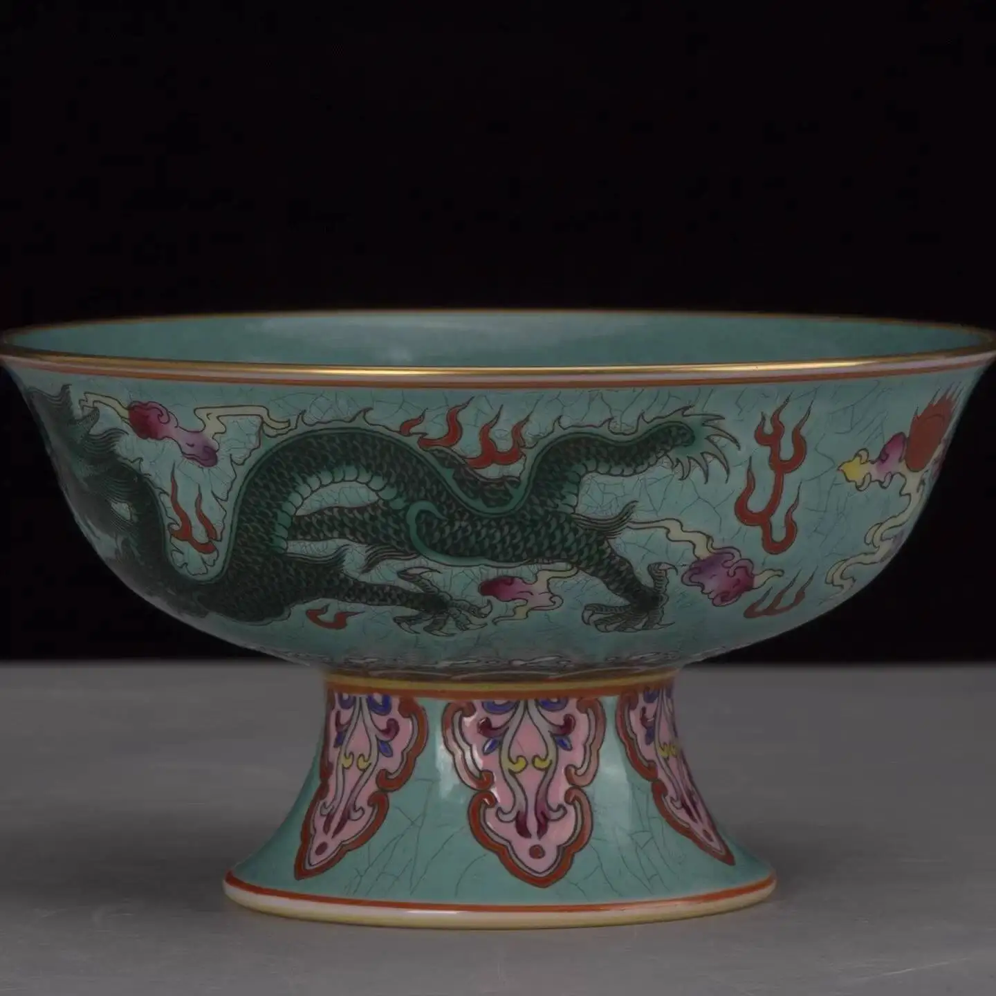 

Chinese Qing Dynasty Green Enamel Porcelain Bowl With Dragon And Phoenix Design 4.7Inch