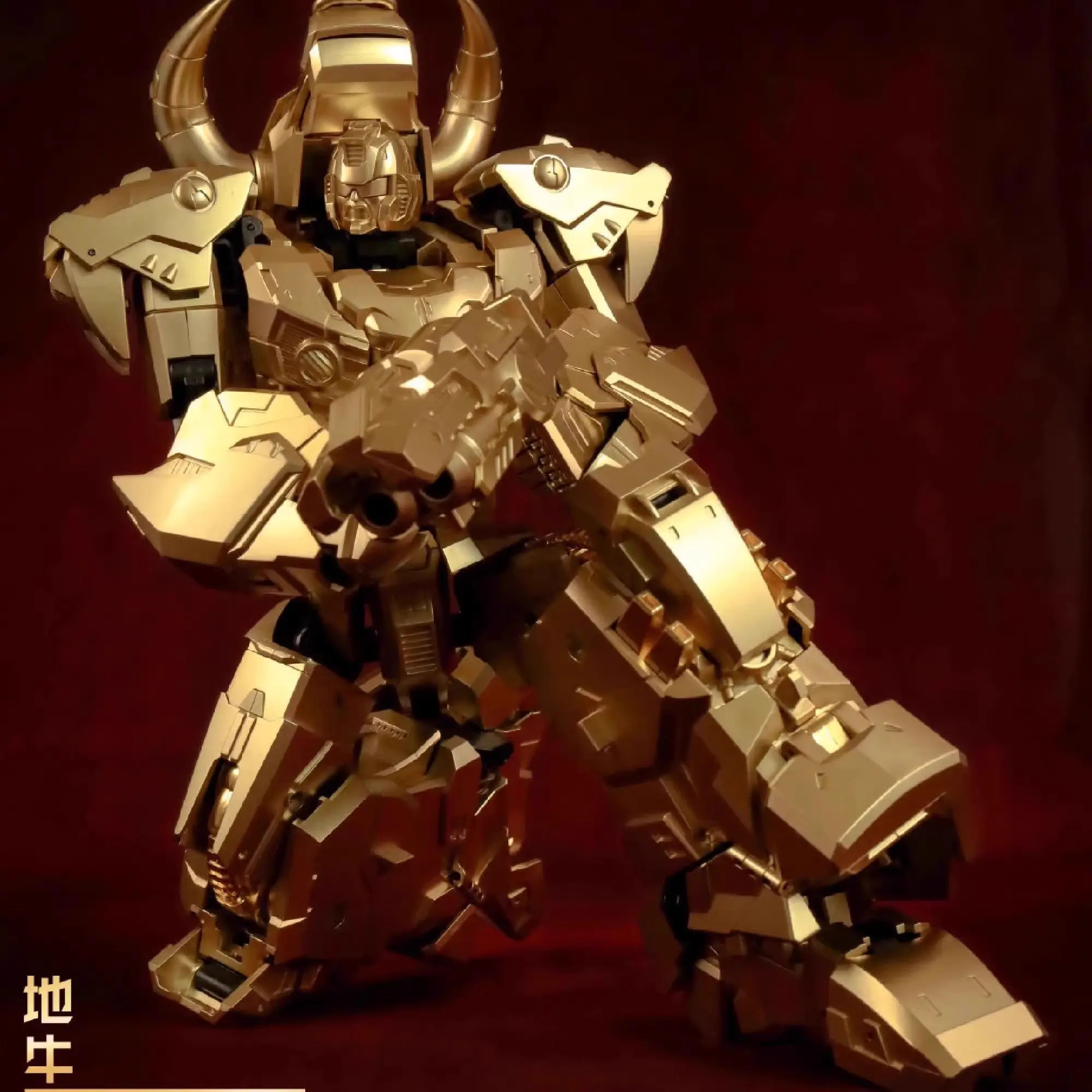 W magazynie Cang Toys Transformation CT-CHIYOU-02SP Golden Landbull Anime Figurka akcji Figurka Model Zabawki Prezenty