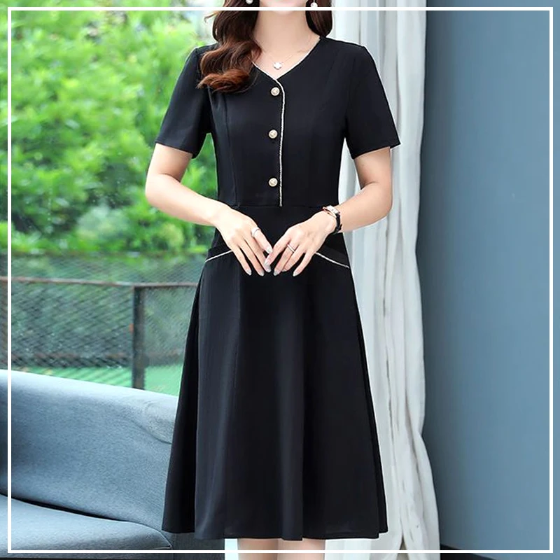 

2024 New Summer Fashionable and Elegant Hepburn Style Fashion V-neck Color Block Button Simple Commuting Versatile Dress