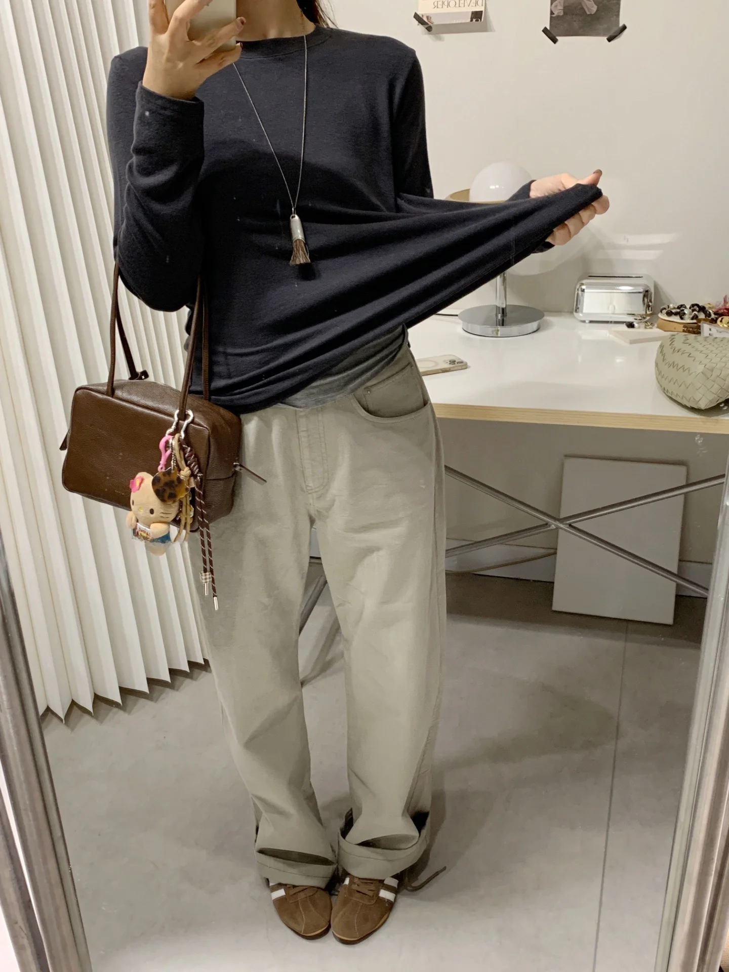 

Мягкая, приятная к телу шерстяная футболка с длинным рукавом и круглым вырезом, базовая модель A363 Home Talk Tee-color, корейский стиль, женская футболка