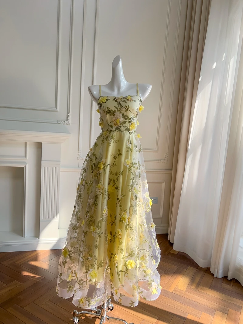 Ele Gelbes, mit Bal besticktes Tüllkleid mit Trägerkleid im 3D-Blumendesign für Hochzeitsdatum und Bankettauftritte