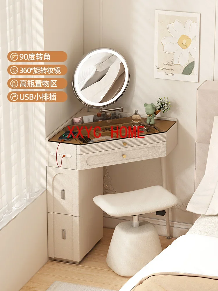 

Французский кремовый маленький треугольный макияж для спальни, прикроватный современный минималистичный комод