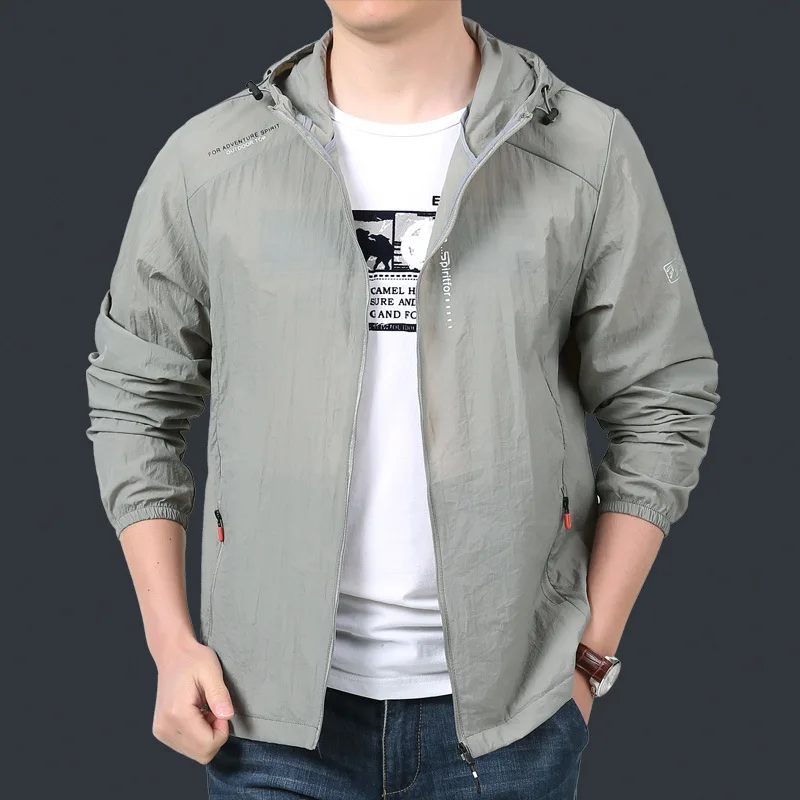 New Fashion Men Hooded Skin Coats Thin Jackets Mountaineering Coats Male Quick Drying Windbreaker Outdoor Sports Casual Jackets