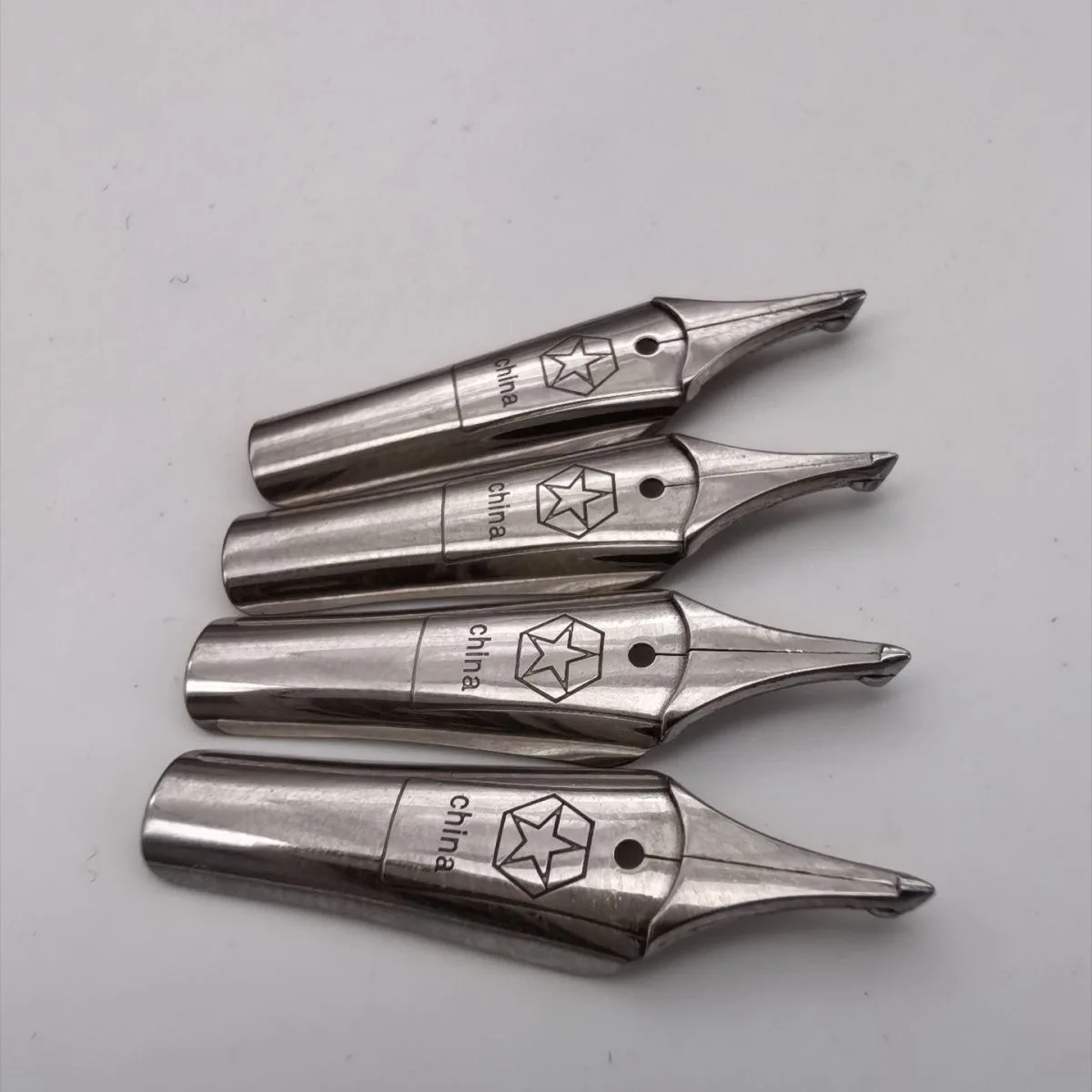 

Long Knife Replaces Nib A Double-layer Armor Tip Pen Hand-polished with An Extra Thick Fountain Pen Tip 35 #26 #