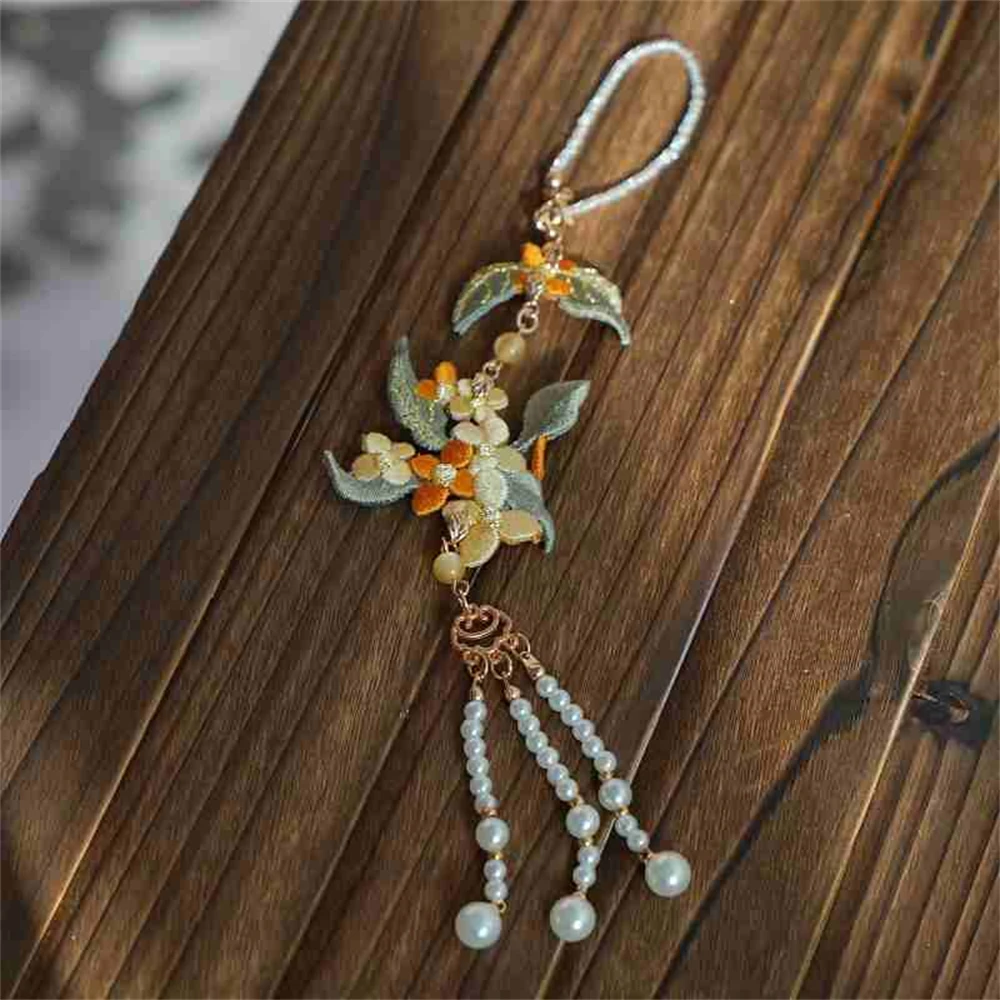 중국어 골동품 Cheongsam Hanfu 수 놓은 꽃 나비 매달려 술 펜던트 소녀 귀여운 Qipao 금지 단계 누르면 옷깃