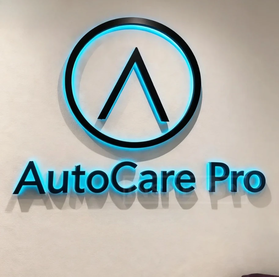 Targa luminosa personalizzata Piastre per porte personalizzate per affari Logo in metallo 3D retroilluminato Cartello esterno a LED per AutoCare Luce a LED retroilluminata