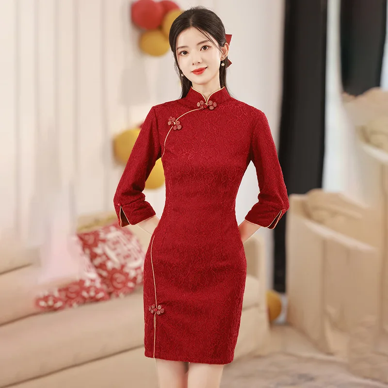 

Женское осеннее красное кружевное платье Cheongsam, новое улучшенное Ципао с длинным рукавом в винтажном стиле, короткие платья для свадебной вечеринки, высококачественное S2659