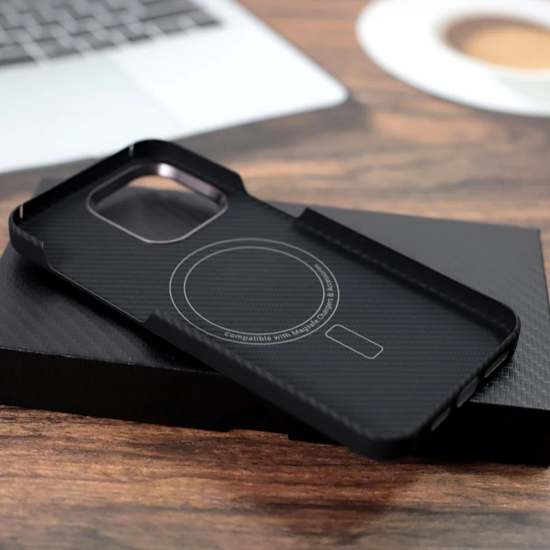 YTF-Włókno Węglowe do Etui na iPhone 16 14 Pro Max 13 z Obsługą Magsafe, Pokrowiec Magnetyczny z Włókna Kevlarowego Aramidowego do iPhone 15 Pro/17 Pro — zdjęcie produktu 2