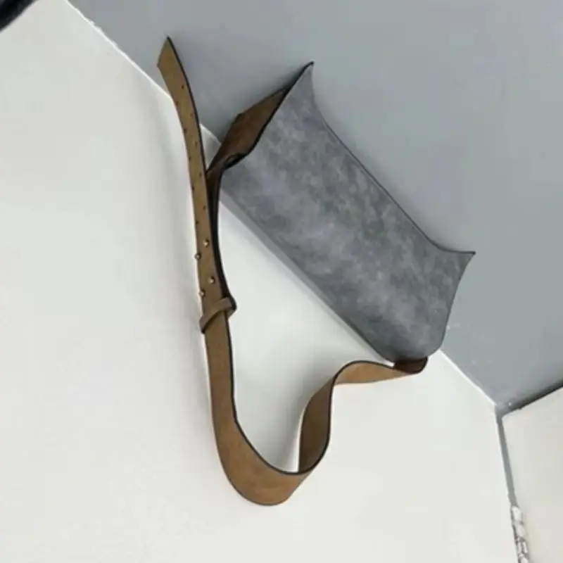 New Sharp Corner PU Leather Three-dimensional Square Waste Soil Gray-brown Polished Shoulder Messenger Bag Temperament Commuting