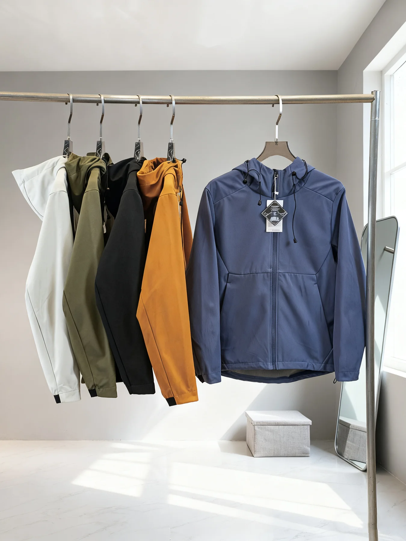 

Men's Outdoor Fce Lined Hooded Jaet Tee-dimensional Tailoring Waterproof Soft ell Single-ot Coat for Women