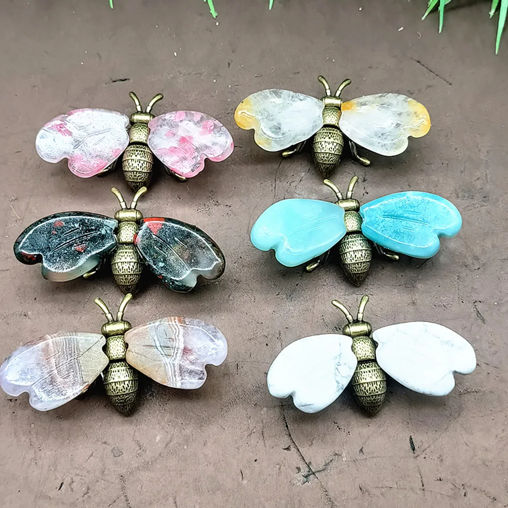 Natural quartz crystal, small bee, small figurine