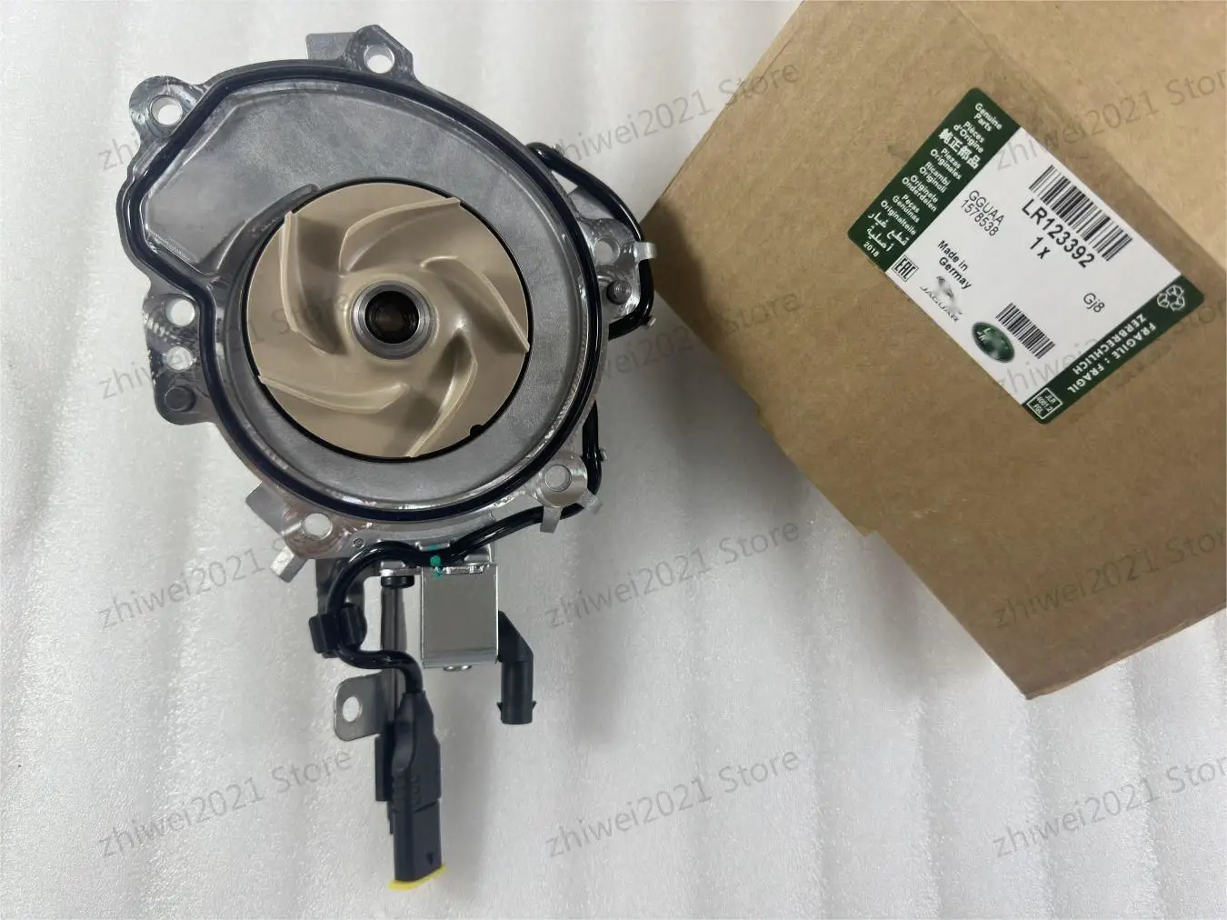 

Land Rover Jaguar Water Pump Assembly is applicable totheStarEvoqueRangeRover Administrative Sport J200 engine LR123392 JDE41184