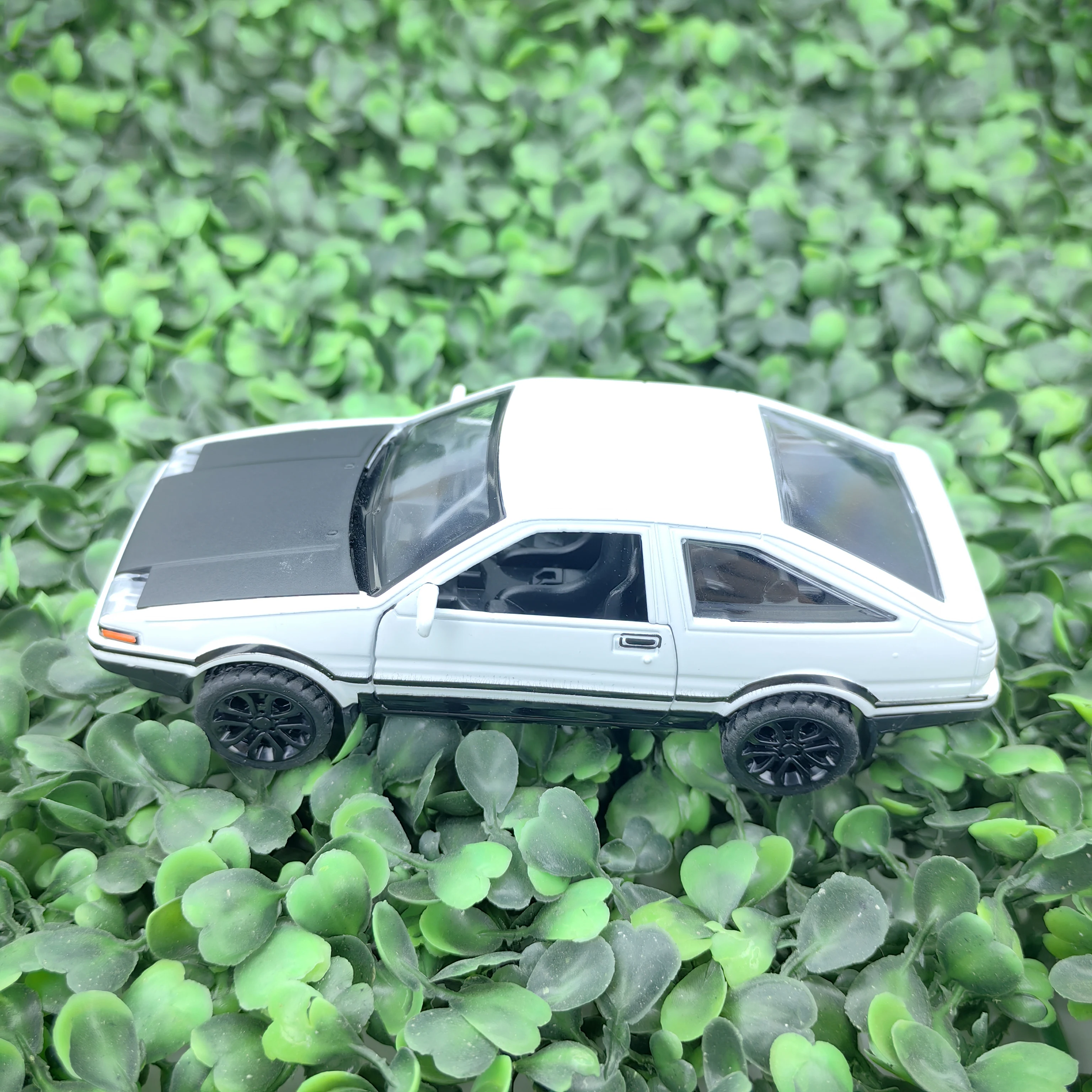 Modèle de voiture de sport en alliage, modèle de véhicule simulé, voiture jouet rétractable pour enfants, portes à double ouverture, voiture jouet racer