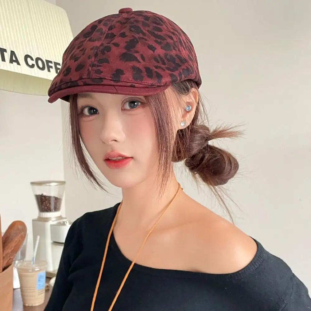 

Casual Sweet Berets Hat Adjustable Retro Painter Cap Leopard Print Artist Berets Spring Autumn