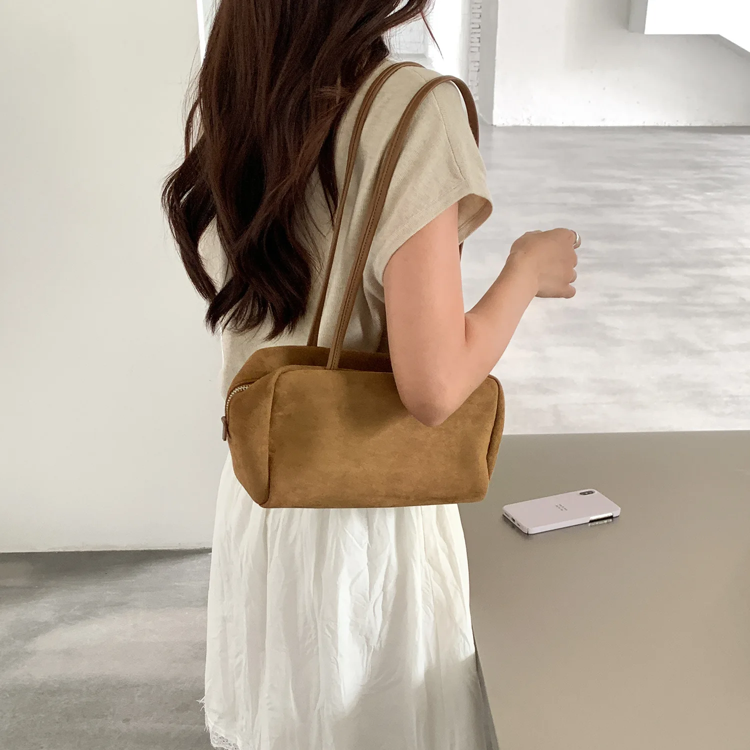Wildleder Boston Tasche Baguette Tasche Handtasche Schultertasche Damen Vintage Kissen Unterarmtasche für den Alltag – Detail 4