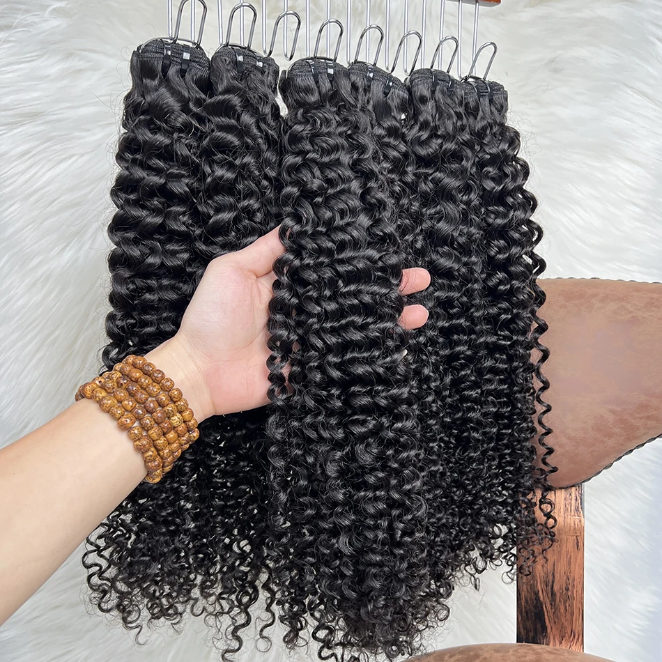 حزم شعر بشري مجعد عميق لحمة مزدوجة 100% شعر بشري خام فيتنام 100 جرام لون أسود طبيعي ملحقات نسج متموجة