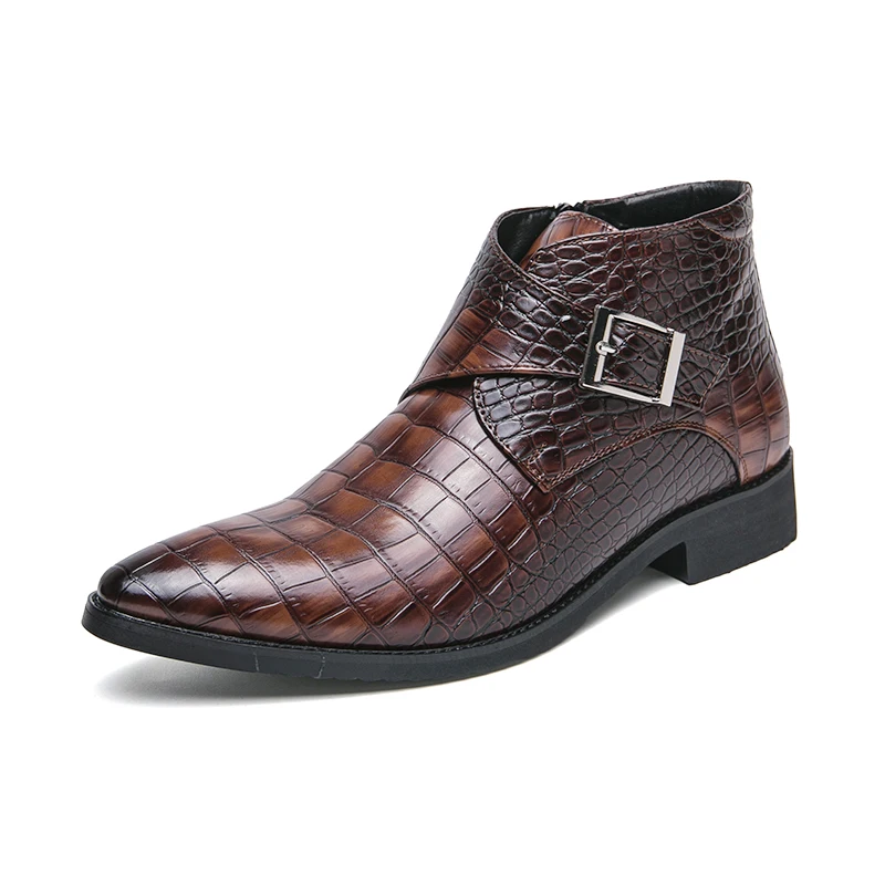 

Anti slip and wear-resistant off-road men's workwear, thick soled leather boots