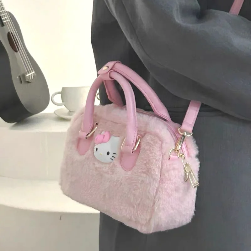 Sanrio Otoño e Invierno Hello Kitty lindo bolso portátil casual de mujer de dibujos animados de felpa moda versátil bandolera de hombro