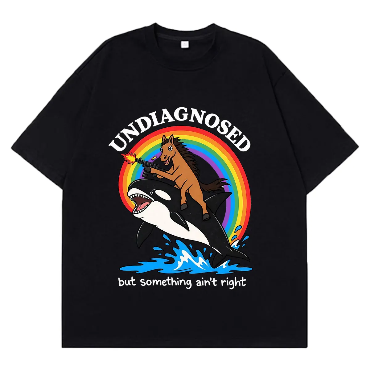 Unbehandelt, aber etwas stimmt nicht – Pferd mit Orca, lustiges Meme, T-Shirt für Männer und Frauen, modisches Kurzarm-T-Shirt aus Baumwolle, lässiger Stil. – Detail 7