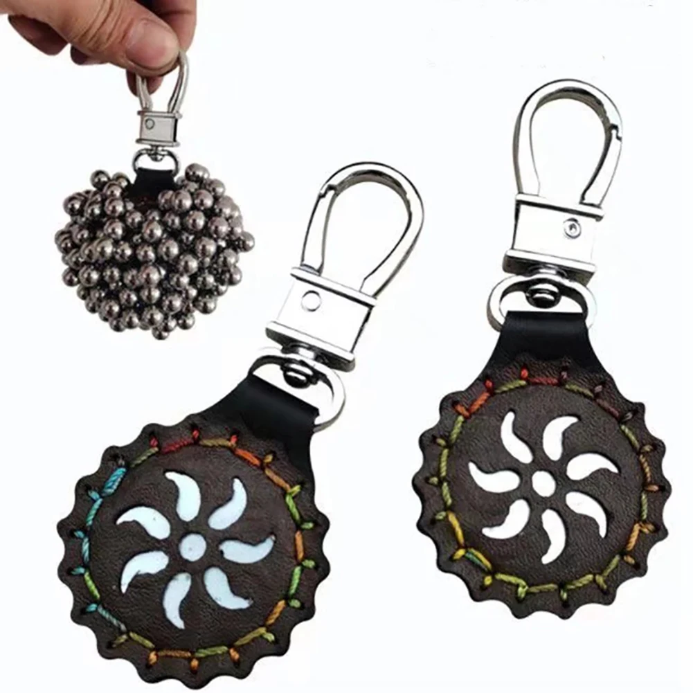 Magnetic Keychain Outdoor Slingshot Steel Ball With Magnetic Keychain Pendant Decoration (random Color)