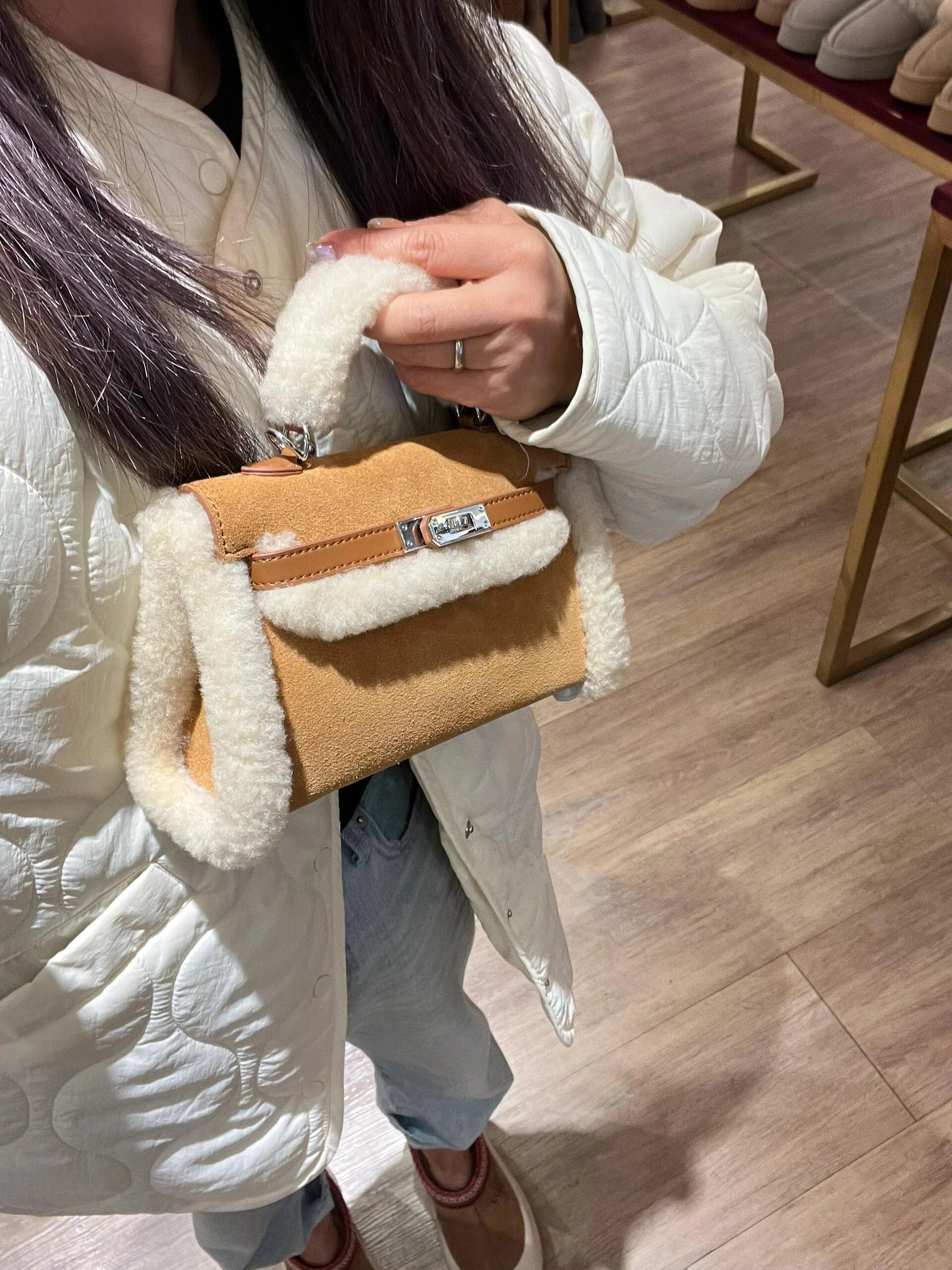 

Autumn Winter New Sle Lamb Fur Handbag Retro Matte Suede Commuter Single oulder Crossbody Bag for Women