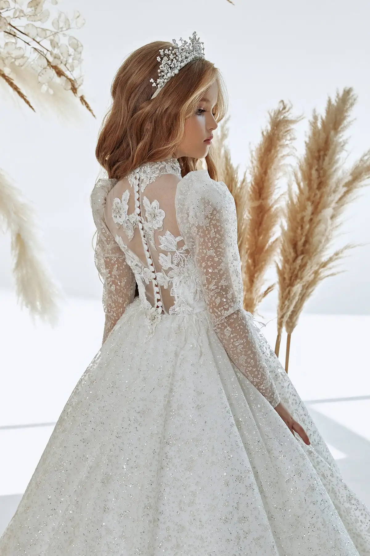 Vestido blanco elegante de princesa con flores para niña, con cinturón, bordado de encaje en el corpiño, vestido acampanado, minivestido de noche para dama de honor de boda