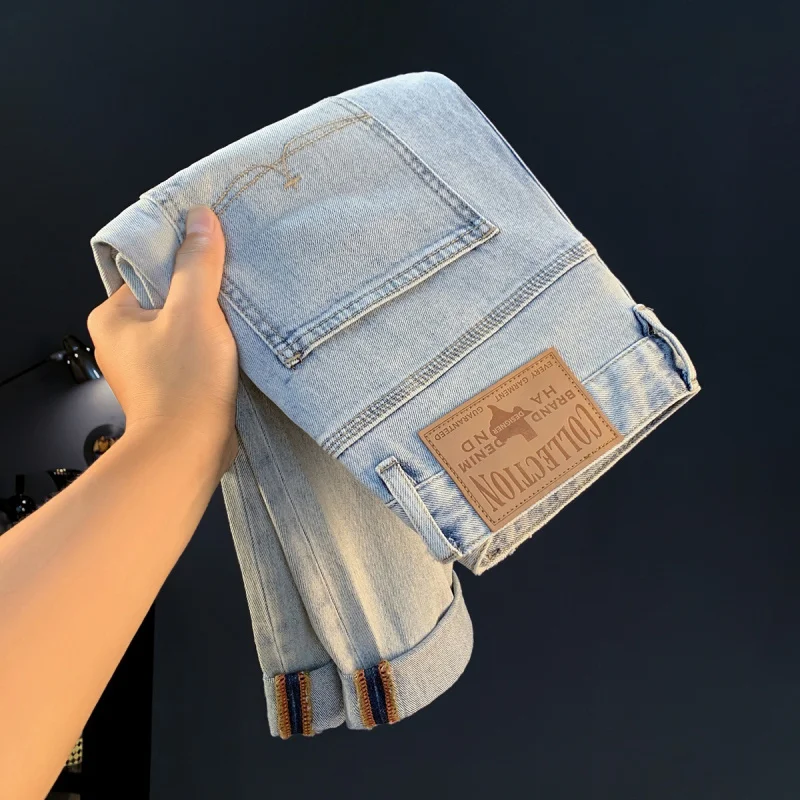 

2025 new American retro polished white casual jeans for men in autumn, light colored slim fit small leg long pants