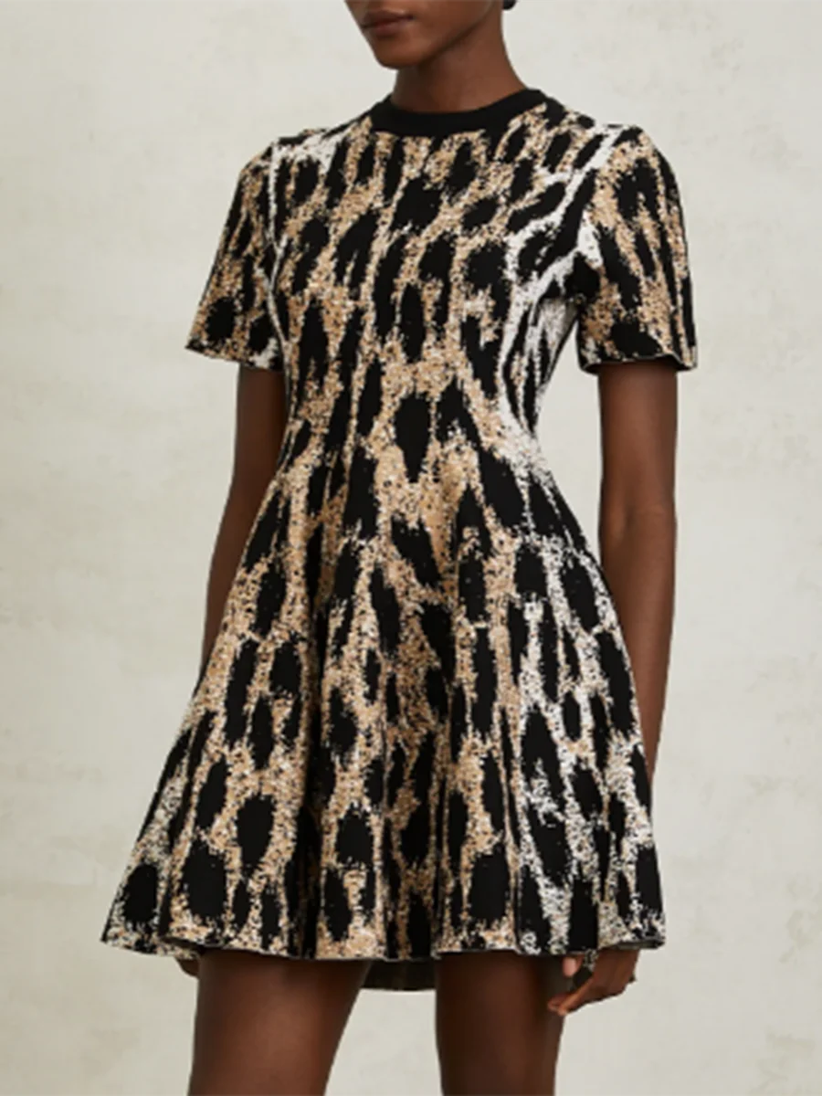 VGH Slim Fit Sexy Leopard Printing Mini Dresses For Women Round Neck Short Sleeve High Waist Temperament Dress Female Fashion