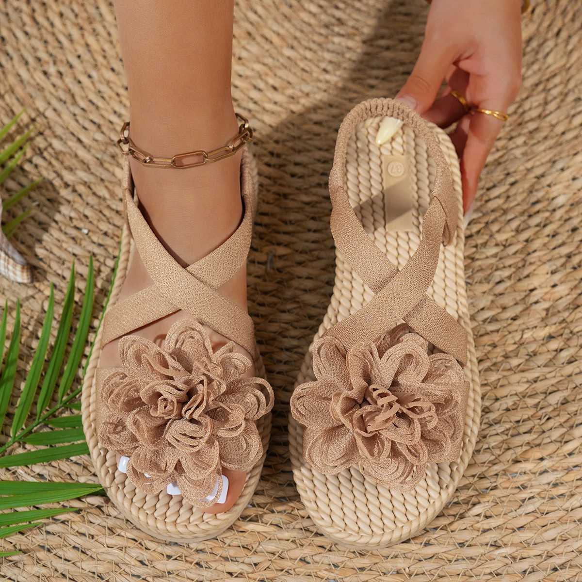 

Women Sandals Comfortable Daily Walking Sandals Summer Sexy Leisure Shoes for Women Soft Sole Light Weight Flat Shoes Female
