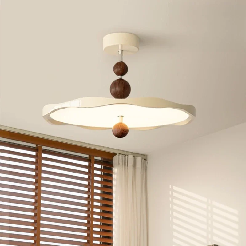 

Bedroom ceiling cream wind ancient master bedroom light French retro room study half chandelier