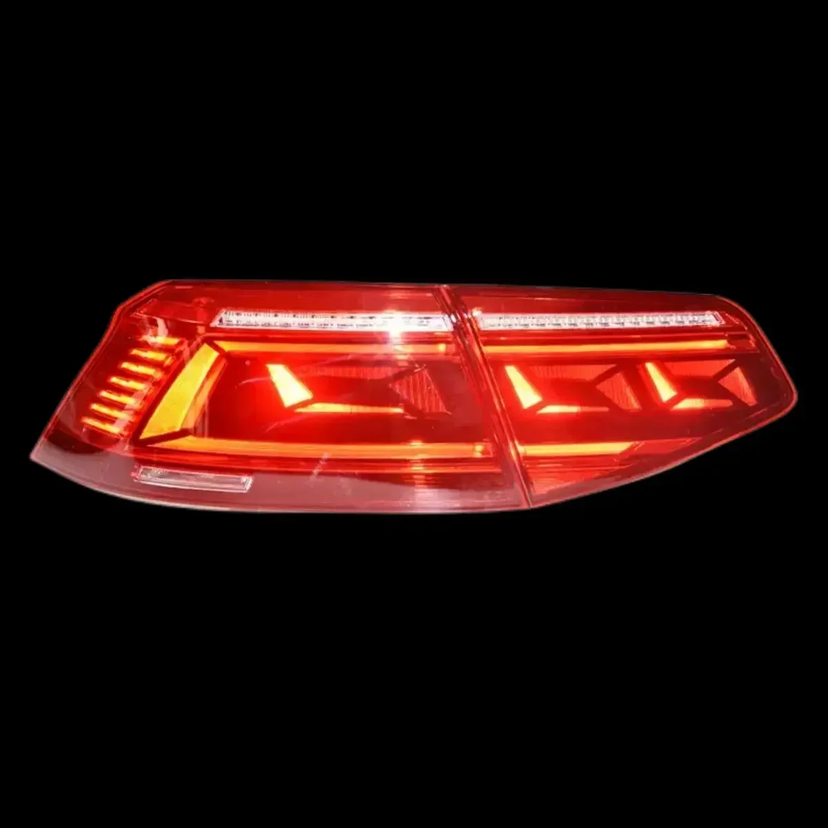Car LED Rear Lamp Tail Light for  Volkswagen vw passat B8 modified 8.5 17-19 Brake Lamp Reverse light Turn signal