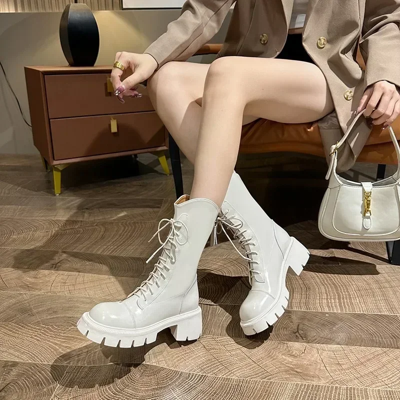 Autumn New Style Women's Boots Lace Up Mid Follow Round Head Fang Hei Rubber Wear-resistant Sole  Platform Shoes Outdoor Leisure