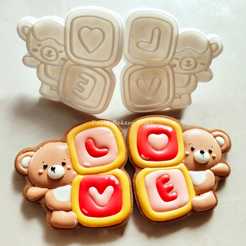 Cartoon Bear Biscuit Mold Valentine\'s Day Wedding Party Love Heart Bear Shaped Cookie Cutter Frosting Biscuit Embossing Stencils