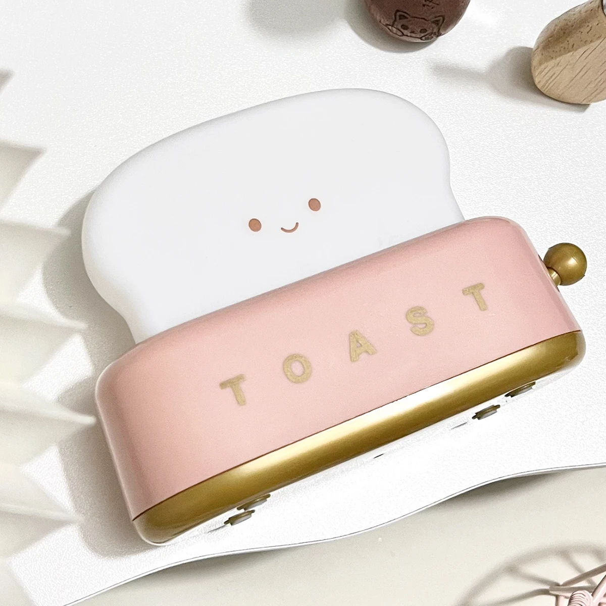 

USB перезаряжаемая светодиодная настольная лампа в форме тоста, декоративная настольная лампа Heartwarming, светодиодный ночник для тостов, креативный дизайн, ночник для хлеба, подходит для домашнего использования, идеальный подарок на день рождения, Рожд