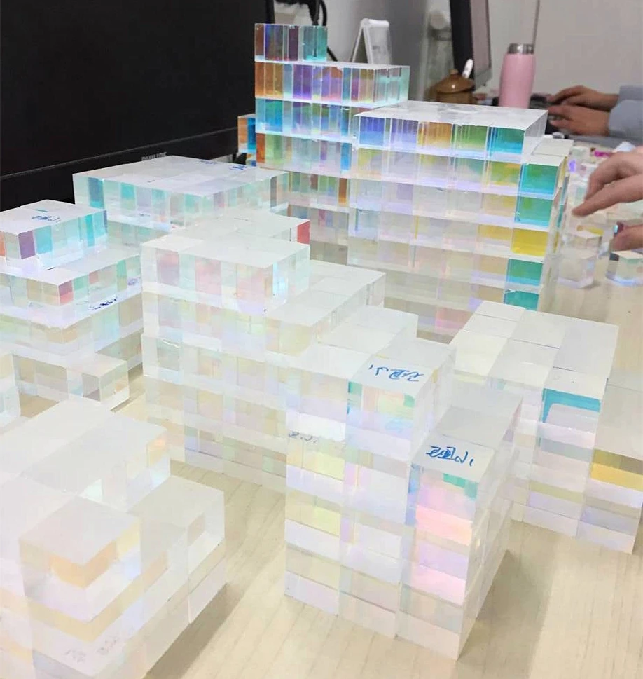 Imagem -05 - Prisma de Vidro Óptico Dicronico Quadrado Conjunto de Combinadores Rgb para Decoração de Casa e Festas 20 Peças