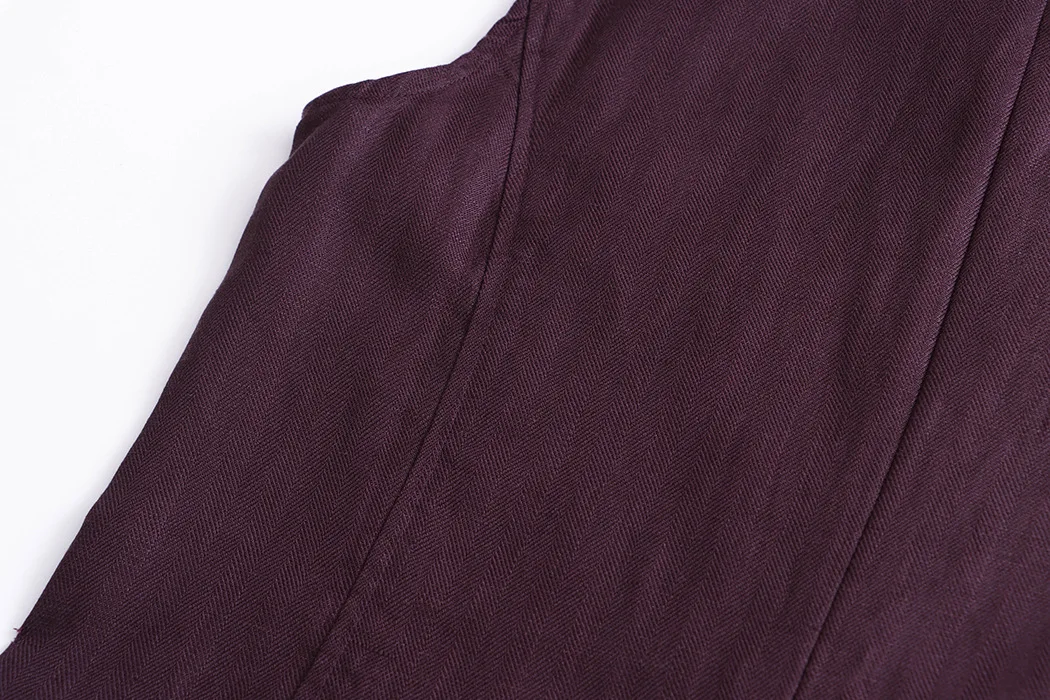 Sommerliche Damen-Weste in einfarbigem Design mit Rundhalsausschnitt und Schlitz vorne, ärmellos. – Detail 36