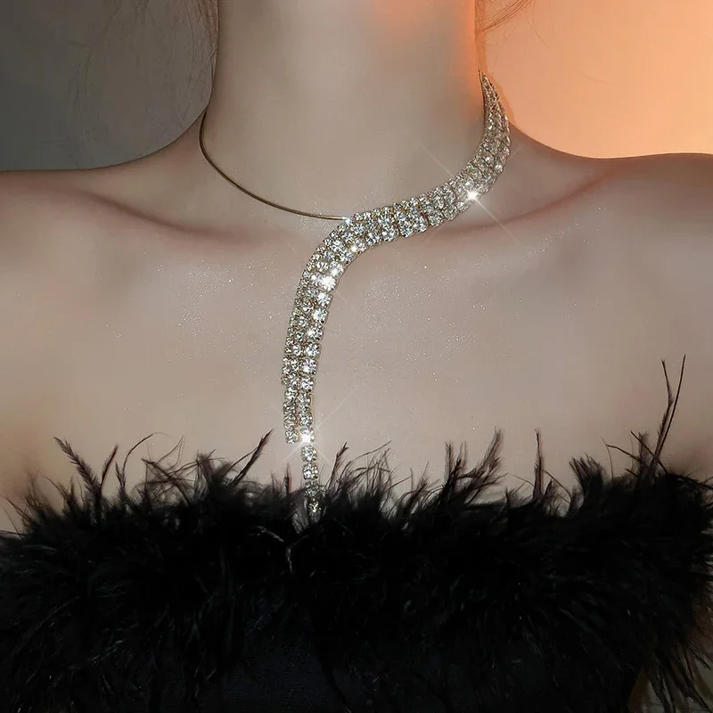 Asymmetric Diamond-encrusted Shiny Women's Necklace Multi-layered Tassel Exaggerated Punk Style Fashion Choker For Women Jewelry