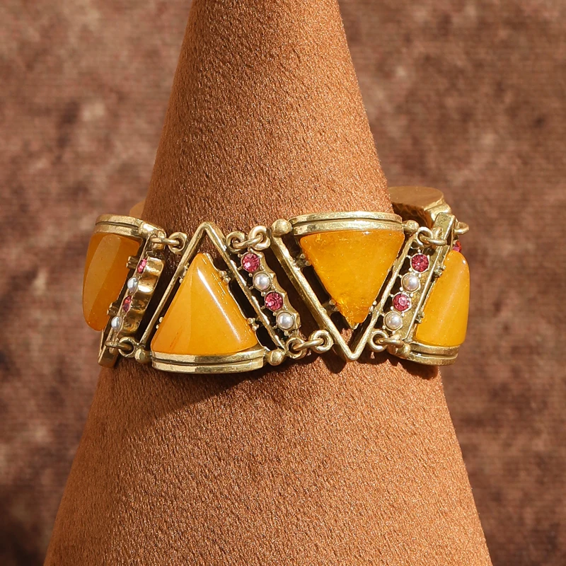 

Vintage Honeywax Yellow Natural Stone Bracelets With Designer Charms Chunky Triangle Geometric Antique Gold Color Women Jewelry