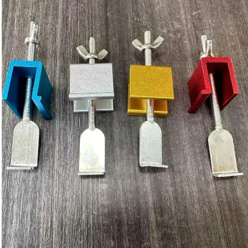 

Устройство для блокировки верхней части двери Портативное усиление дверного замка Металлическое запирающее устройство Женский слот для блокировки дверей отеля на однойupancy