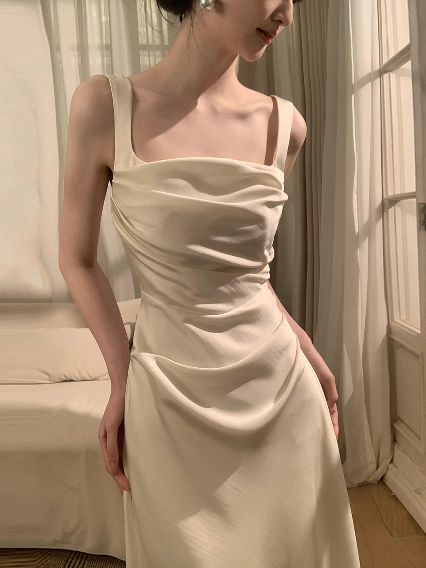 

Silk Satin Light Wedding Dress White Registry Appointment Engagement High End Sensation Strap Outgoing Greeting Shawl Dress W...