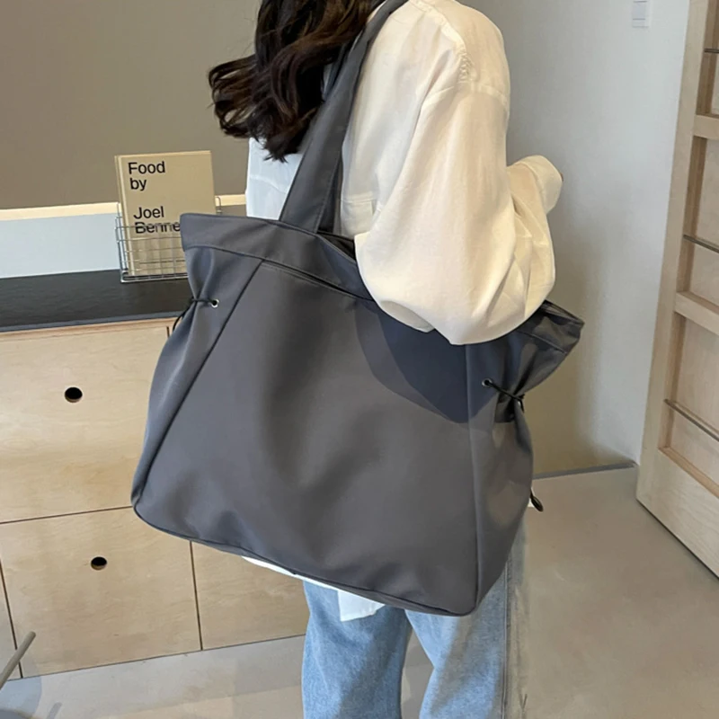 

1pcs Women's shoulder bag Large Capaci Handbag Women's Commuter Single Shoulder Crossbody Bag Bag for Daily Use