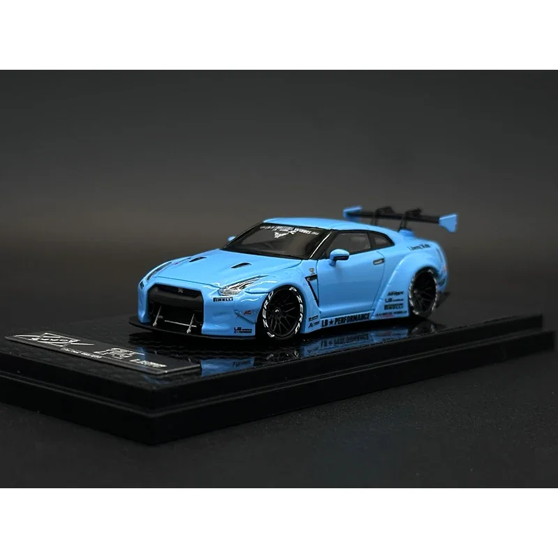 ERROR 404 1/64 日産 GT-R R35 LBWK 水色 404 Error 1:64 LBWK GTR R35 Bright Blue Resin Diorama Car Model