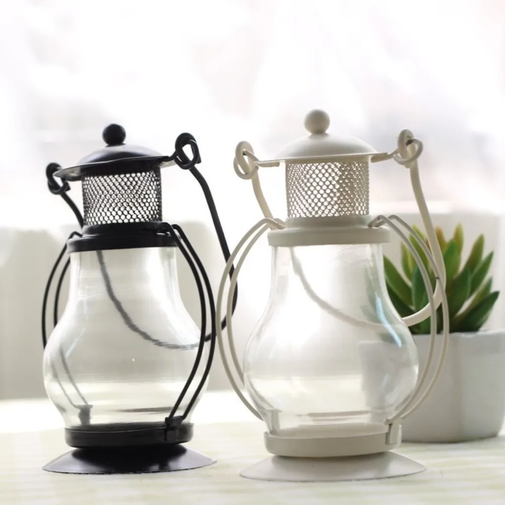 Creative Retro Metal Candlestick with Handle Decorative Windproof Lampshade Portable Tent Lantern Bedroom