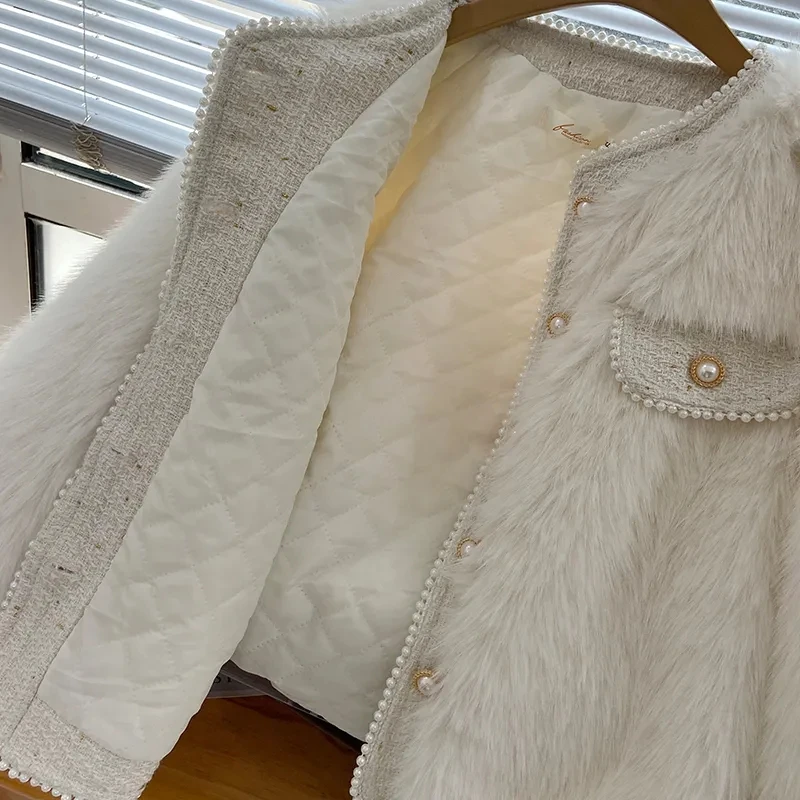 White Imitation Fox Fur Grass Coat For Women's Autumn Winter Short Down Cotton Jacket Fashion Pearl Button Fur Coat Quilted