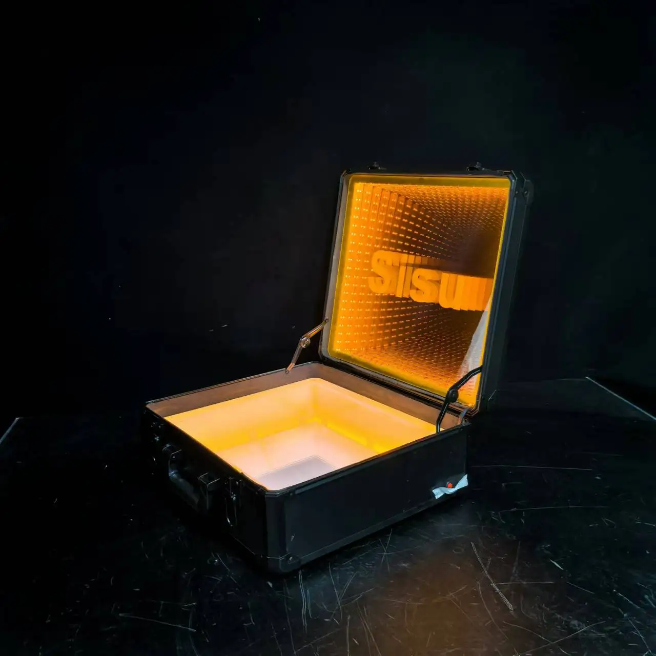 

CUSTOMIZED LOGO LED BOTTLE PRESENTER Night Culb Bottle Display Glorifier LED Bottle Presenter