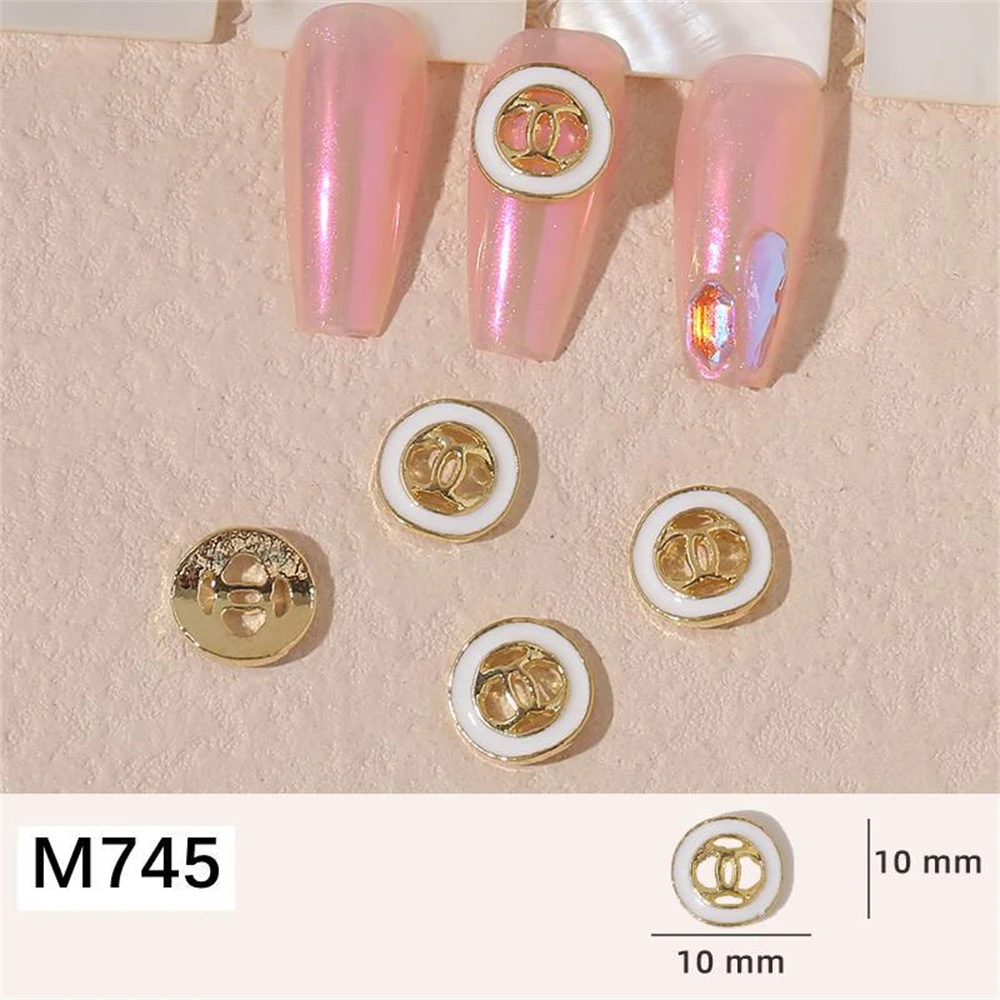 5d Nagel aufkleber umwelt freundlich 100 modische 3d transparente Stücke herzförmige Nagel kunst dekoration Nail Art Metall perlen nägel