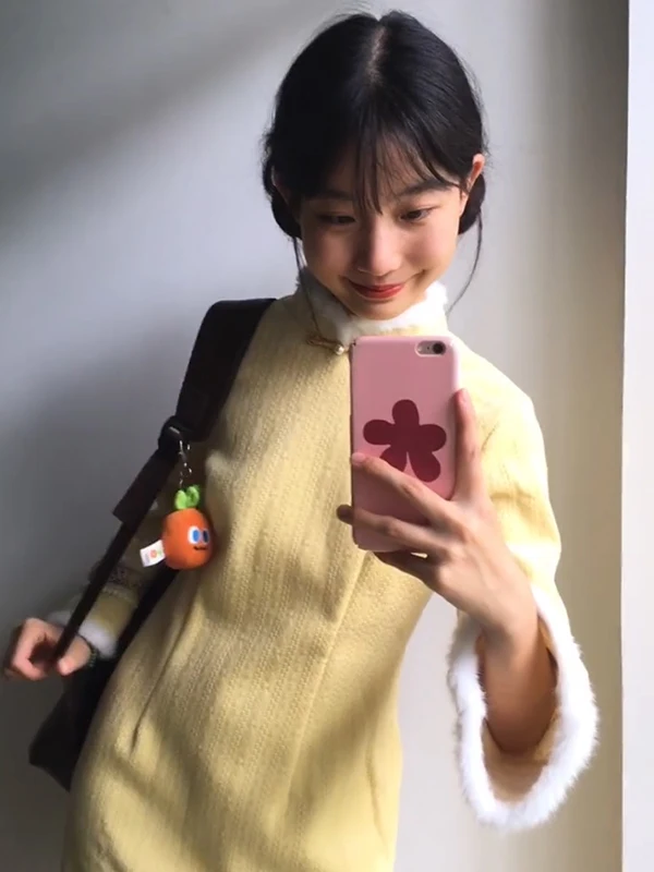 ele-young-sle-dr-luxury-sensation-beautiful-new-chinese-sle-goose-yellow-improved-winter-long-qipao-dr