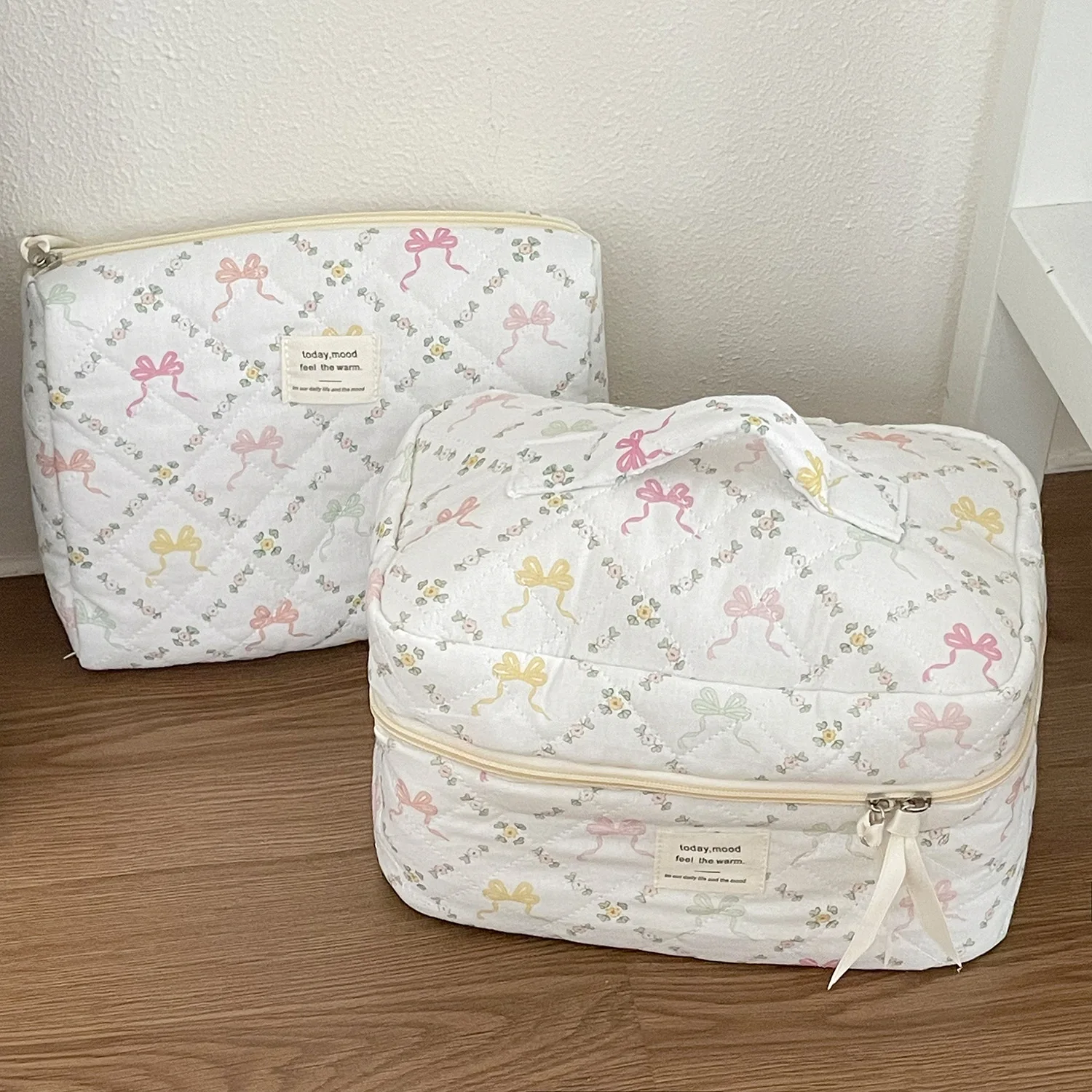 Colorful Bowknot Travel Portable Large Capacity Handheld Storage Bag, Toiletry Bag, Makeup Bag, Sweet Ins Style